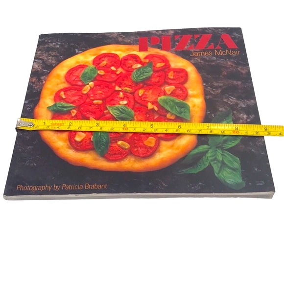 Pizza 🍕book by James McNair - Picture 5 of 6